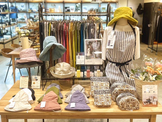 2026年3月からa.depeche ららぽーと堺店でのLinoeLinaリネン製品展示の様子